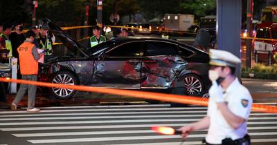 Tragédia Szöulban: kilenc ember életét vesztette, amikor egy autó a járdára hajtott