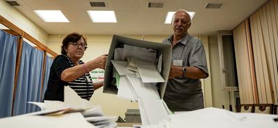 Tizenhat településen döntetlen szavazatok miatt új választás jöhet