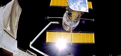 Hubble űrtávcső problémái és a Psyche küldetés sikeres tesztje
