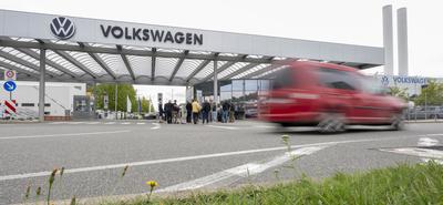 A Volkswagen költségcsökkentési tervei és a dolgozói tiltakozások