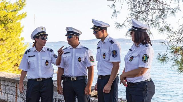 Gábor, a magyar rendőr, aki nyáron Horvátországban vigyáz a turistákra