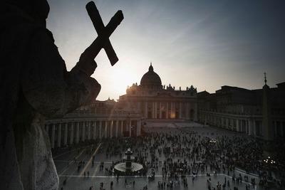 A Vatikán új szabályokat vezet be az álhírek elleni harcban