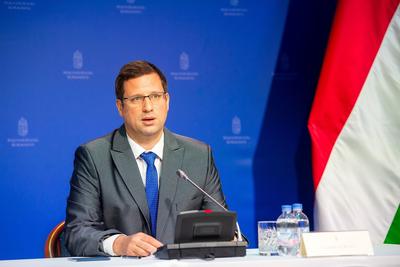 Gulyás Gergely a magyar államháztartási hiány csökkenésének okairól tájékoztat