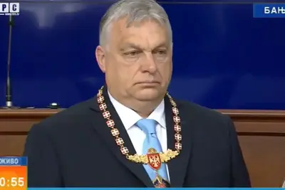 Orbán Viktor állami kitüntetést kapott és jelentős befektetéseket ígért