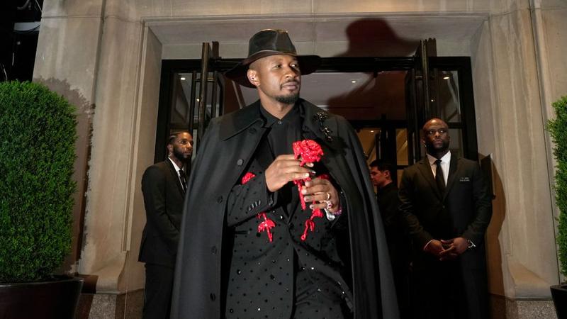 Usher 5 millió dolláros karórával ragyogott a Met-gálán
