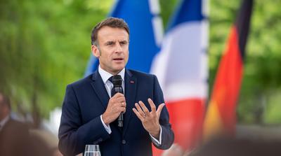 Macron a béke és az elvek védelmében áll ki Ukrajna mellett