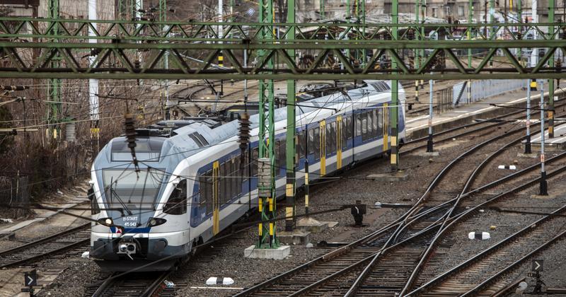 Óriási késések a vasúti közlekedésben, több vonalon is akadozik a forgalom