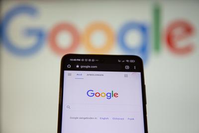 A Google hamarosan eltávolítja a végtelen görgetés funkciót