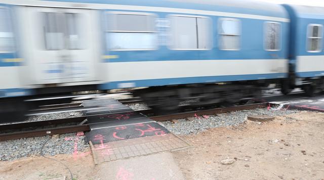 Késések és pótlóbuszok a pénteki vasúti balesetek miatt