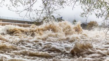 Tízezrek hagyták el otthonaikat az áradások miatt Brazíliában