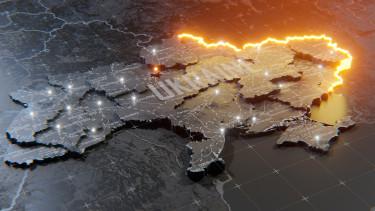 Ukrán drónok okoztak károkat egy orosz olajfinomítóban