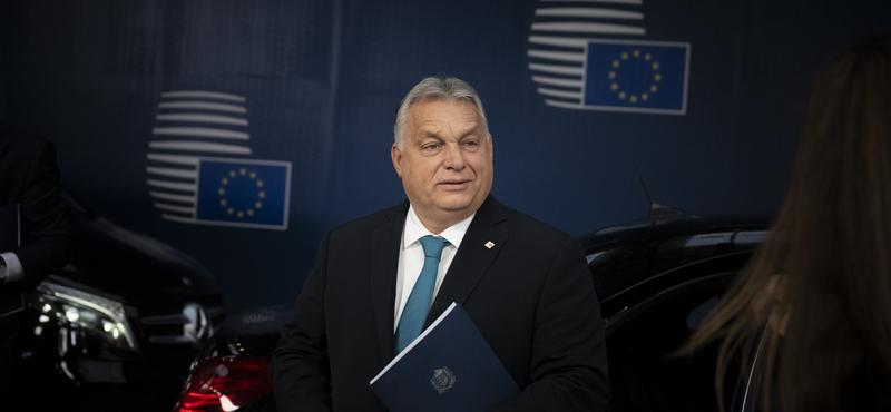 Orbán Viktor brüsszeli tárgyalásai és futballal válaszol