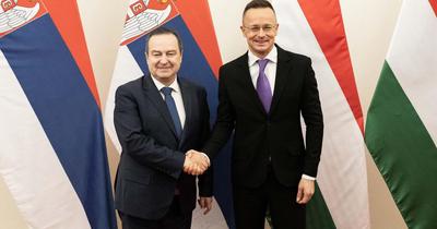 Szijjártó Péter: Szerbia az EU integrációjának támogatottja, Koszovóé nem