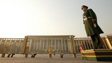 Kína költségvetési válsága súlyos lépésekre készteti Pekinget