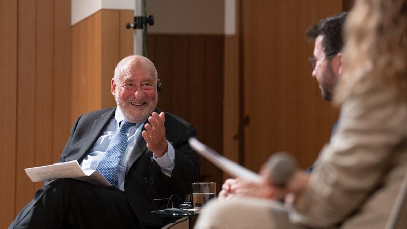 Nobel-díjas Stiglitz: A világrend megváltoztatása elengedhetetlen a túléléshez