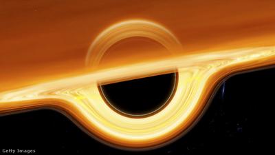 Utazás a fekete lyuk mélyére: elképesztő, mi történik!