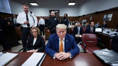 Bíró fenyegeti börtönnel Trumpot, ha nem tartja be a kommunikációs tilalmat