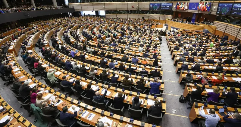 A Fidesz elveszítheti az abszolút többséget az EP-választáson