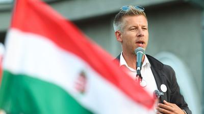 Magyar Péter tüntetést szervez a köztévé vitájának helyszínére