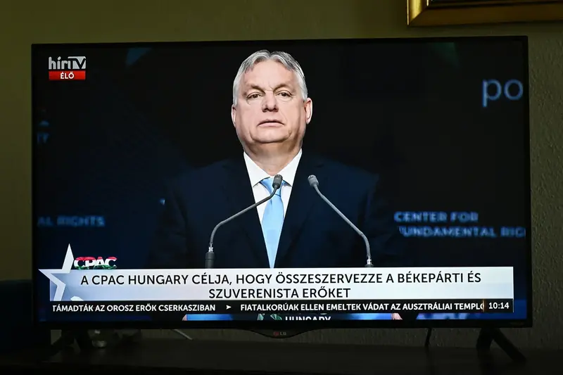 A magyar média bizalmi válsága és a politikai befolyás erősödése