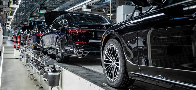 Mercedes új irány: jelentős befektetés a hagyományos motorok fejlesztésébe