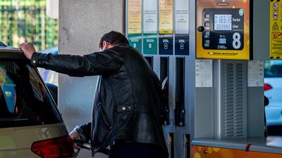 Figyelem, M7-es autópálya utazói: több benzinkút is zárva felújítás miatt