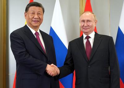 Kína és Oroszország hadgyakorlatot tart a dél-kínai tengeren
