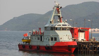 Hongkong új tűzoltóhajója hat másodperc alatt helyreáll
