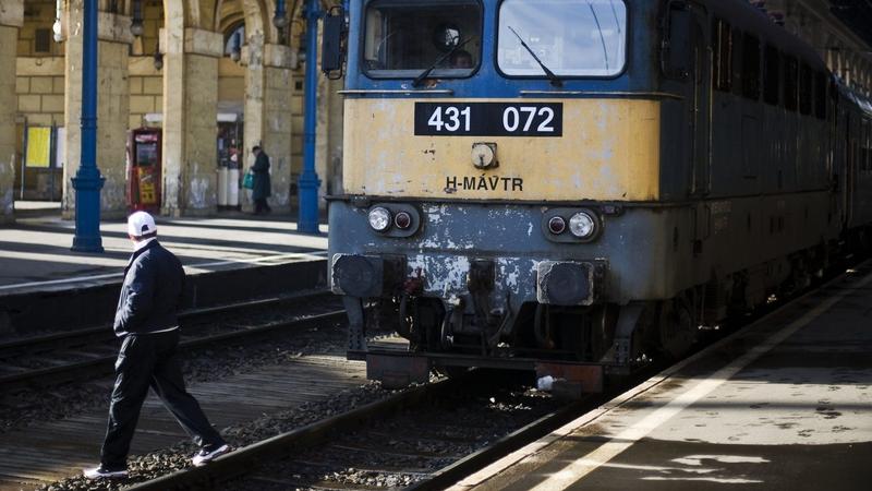 A Budapest-Hatvan vasútvonal fejlesztése csak minimális időnyereséget hozott