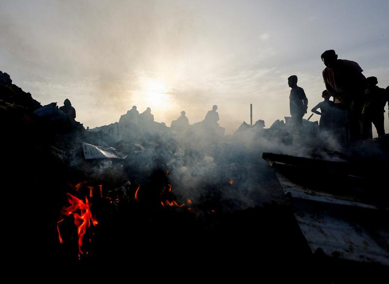 Netanjahu tragikus hibaként értékeli a Rafah-i civilek halálát