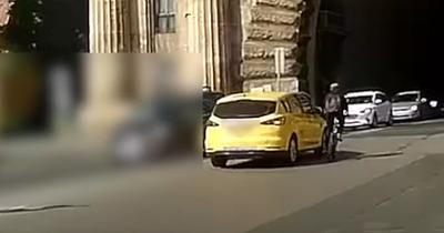 Budapesti taxist fenyeget a kirúgás egy biciklis konfliktus miatt