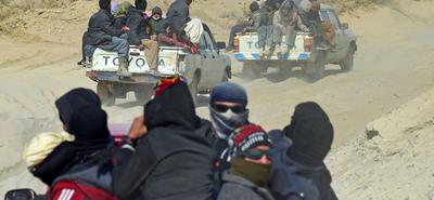 Irán betonfallal és szögesdróttal védené az afgán határt