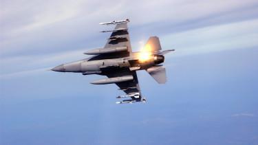 Ukrajna az F-16-os vadászgépek hadrendbe állításával erősíti védelmét
