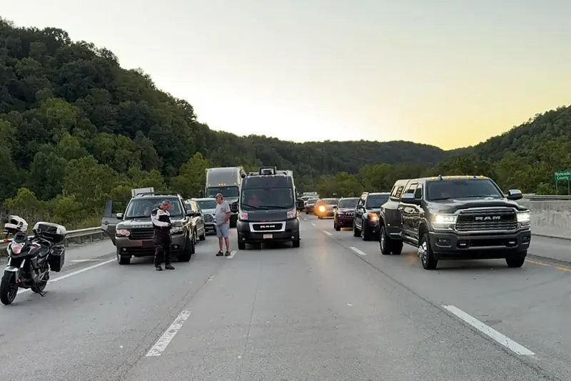 Tömeges lövöldözés az I-75-ös autópályán Kentuckyban, többen megsérültek