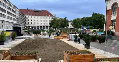 Új pop-up park nyílt a Budapesti Városháza udvarán