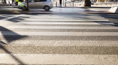 Motoros gázolt el egy gyalogost a zebrán Budapest XVII. kerületében