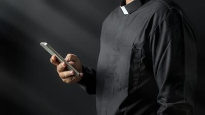 Pap költötte el a plébánia pénzét mobiljátékokra Pennsylvaniában