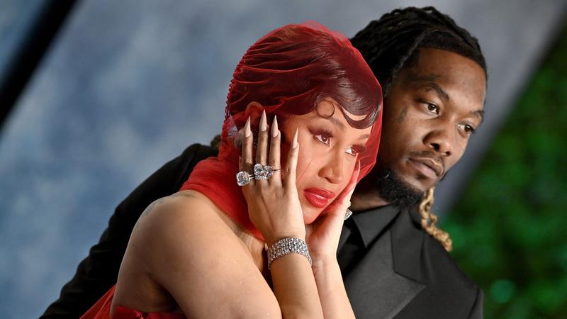 Cardi B harmadik gyermekét várva ismét válóperben Offsettel