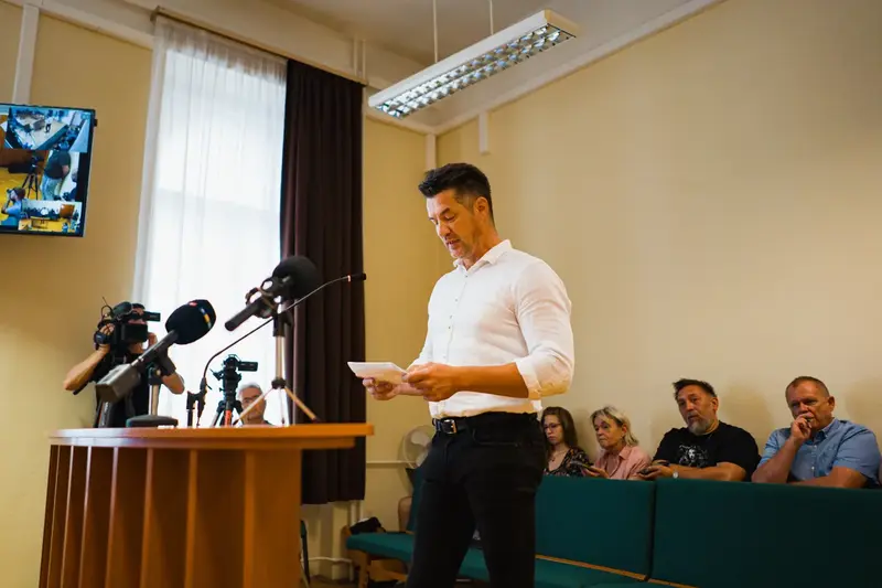 Újra megválasztották Újszentiván volt polgármesterét vádak ellenére